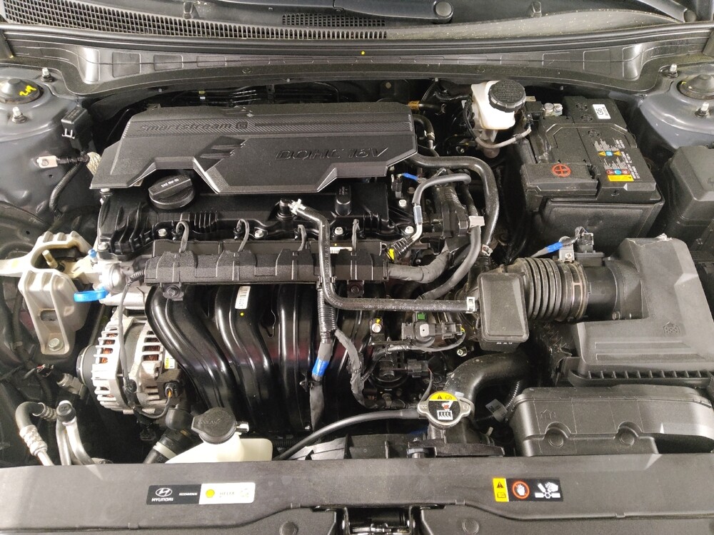 2025 Hyundai Elantra in Stone Mountain, GA 30083 - 18126266 30