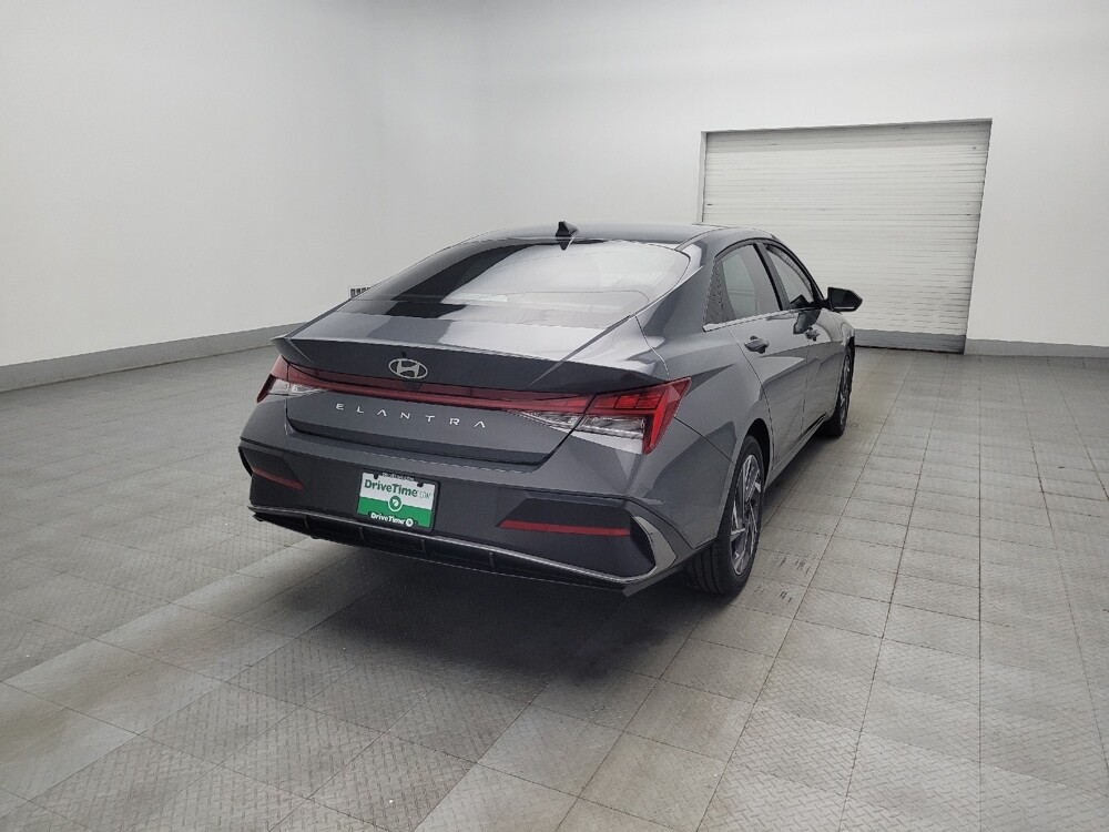 2025 Hyundai Elantra in Stone Mountain, GA 30083 - 18126266 9