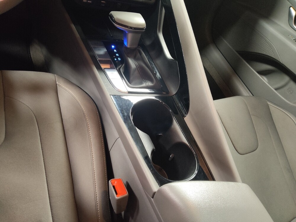 2025 Hyundai Elantra in Stone Mountain, GA 30083 - 18126266 26