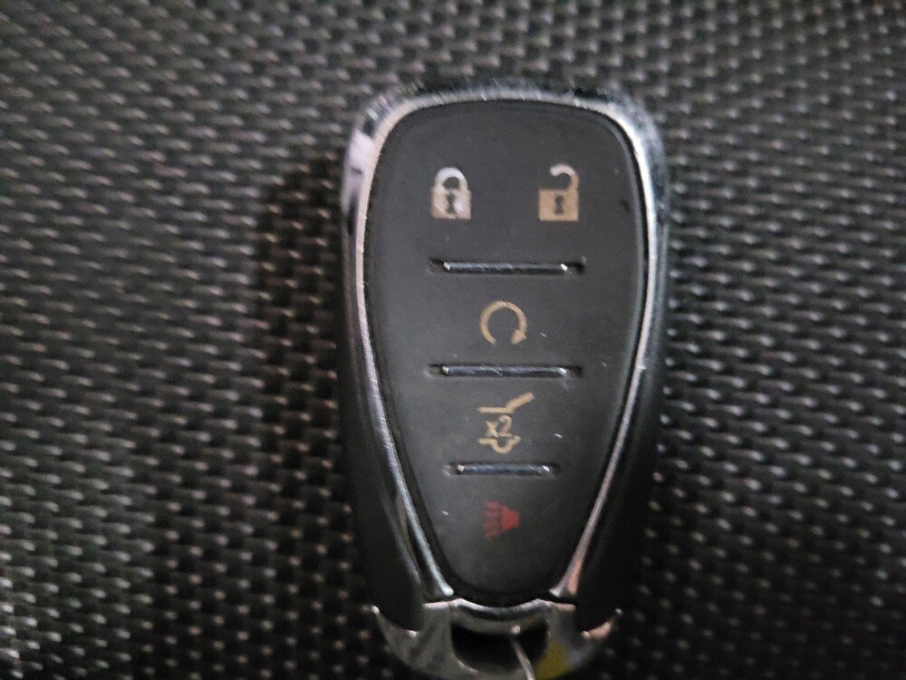 2020 Chevrolet Traverse in Williamstown, NJ 8094 - 18126270 32