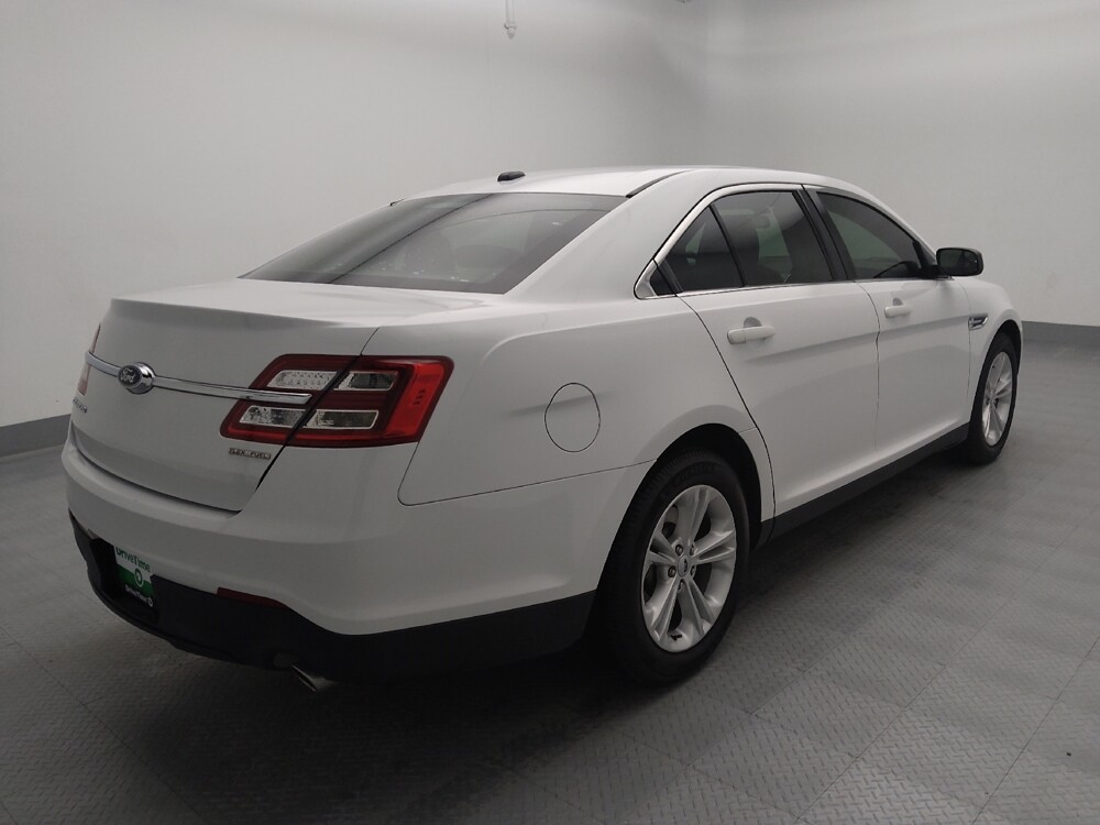 2019 Ford Taurus in Independence, MO 64055 - 18126271 9