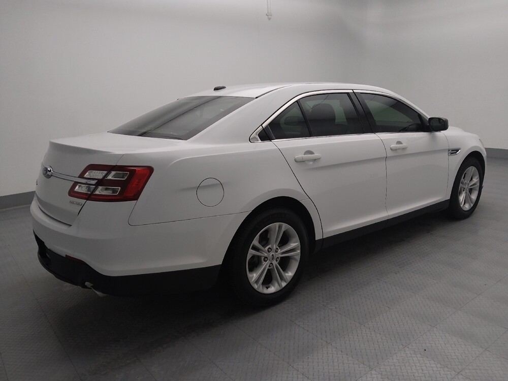 2019 Ford Taurus in Independence, MO 64055 - 18126271 10