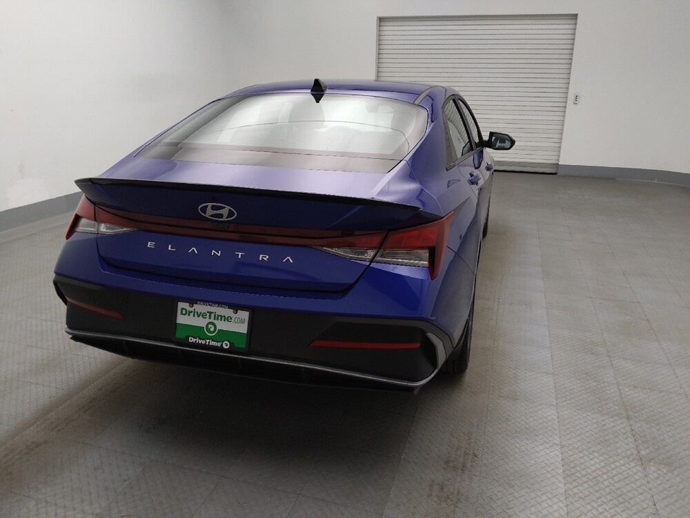 2025 Hyundai Elantra in Albuquerque, NM 87123 - 18126274 7