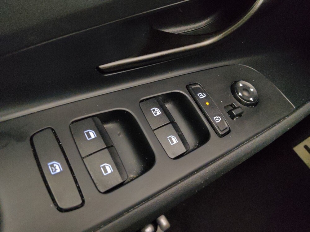 2025 Hyundai Elantra in Albuquerque, NM 87123 - 18126274 27