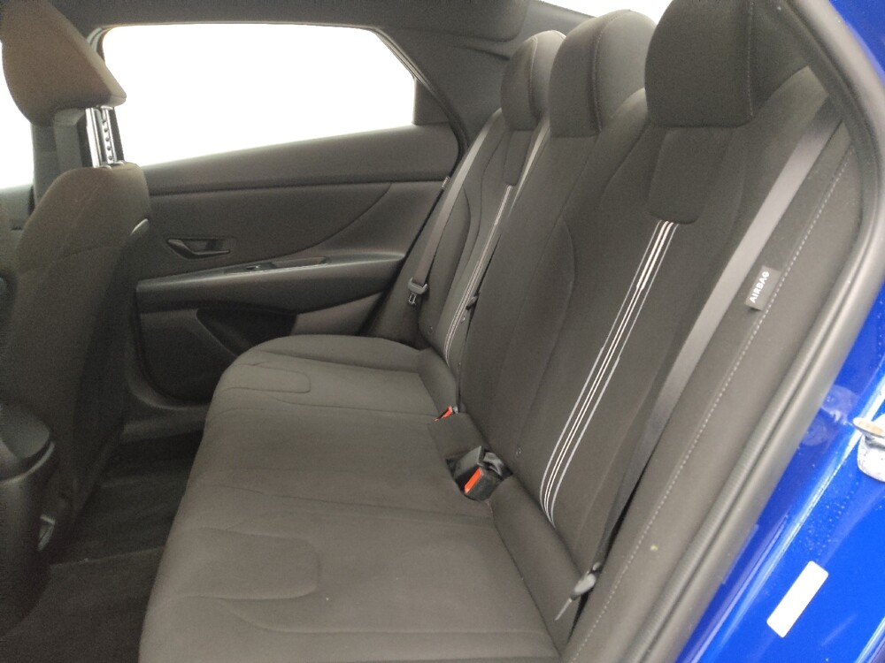 2025 Hyundai Elantra in Albuquerque, NM 87123 - 18126274 18