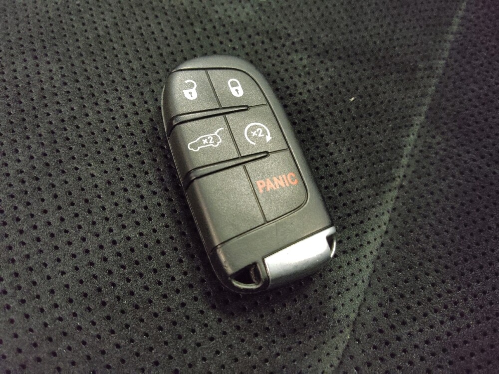 2017 Jeep Grand Cherokee in Glendale, AZ 85301 - 18126278 32