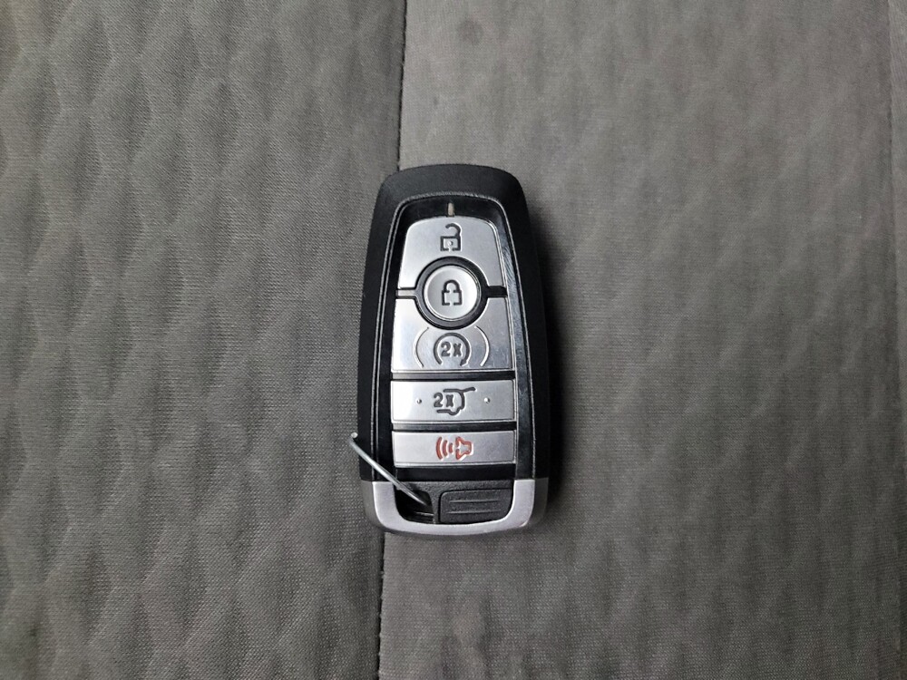 2022 Ford Escape in Eastpointe, MI 48021 - 18126281 32