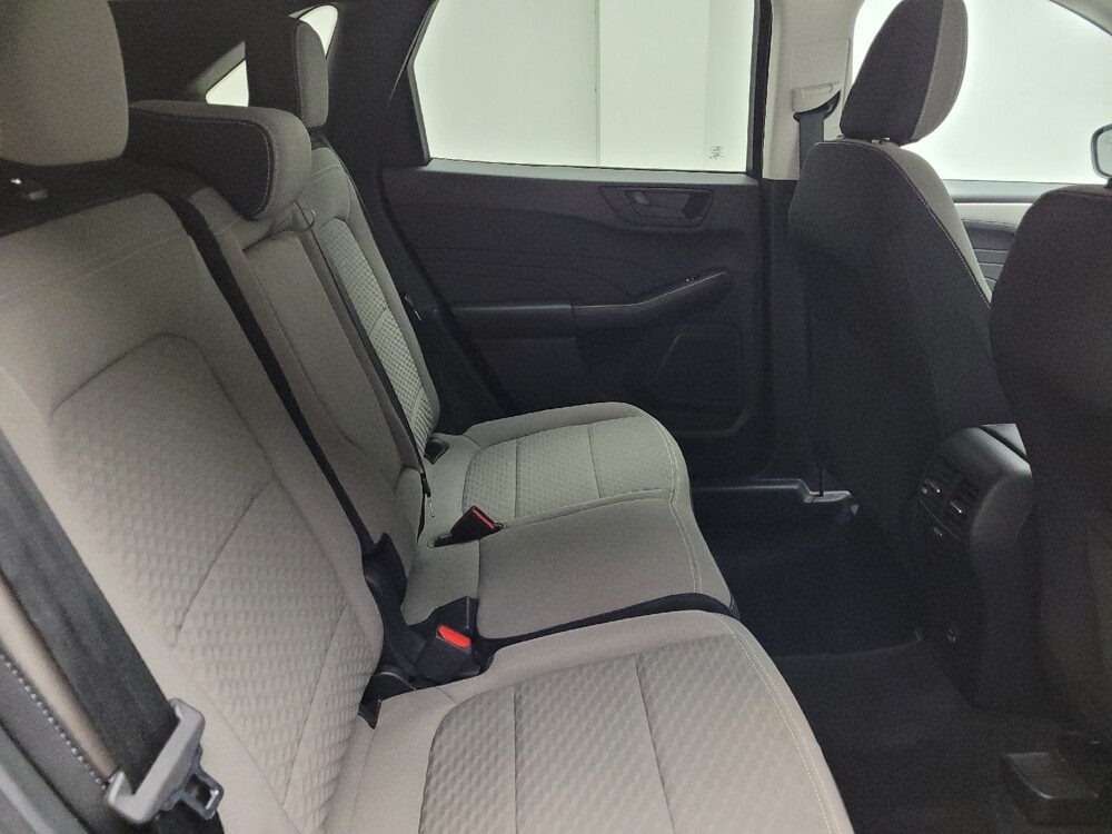 2022 Ford Escape in Eastpointe, MI 48021 - 18126281 19