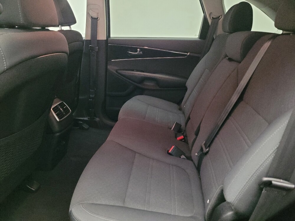 2019 Kia Sorento in Downey, CA 90241 - 18126283 18
