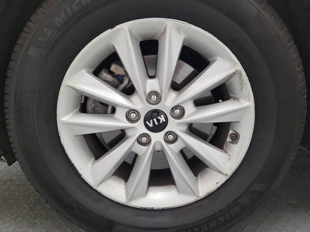 2019 Kia Sorento in Downey, CA 90241 - 18126283 31