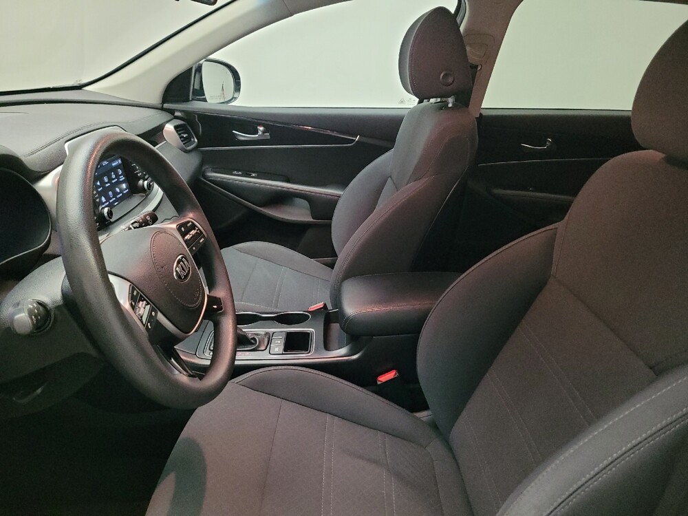 2019 Kia Sorento in Downey, CA 90241 - 18126283 17