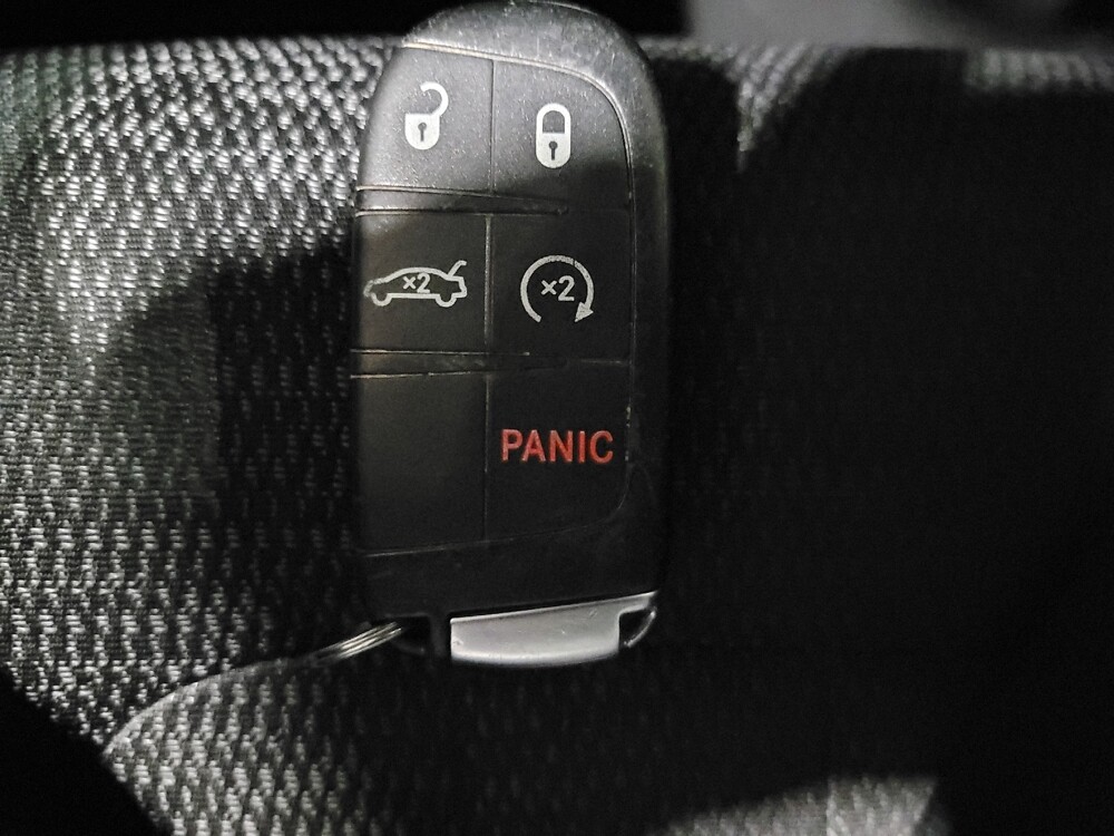 2015 Chrysler 200 in New Castle, DE 19720 - 18126284 32