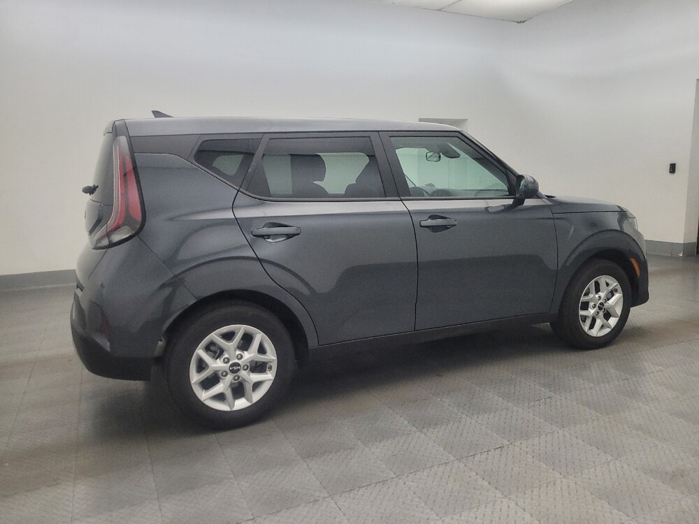 2025 Kia Soul in Mesa, AZ 85210 - 18126311 10