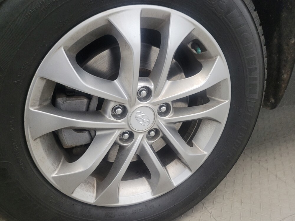 2019 Hyundai Santa Fe in Pittsburgh, PA 15236 - 18126315 31