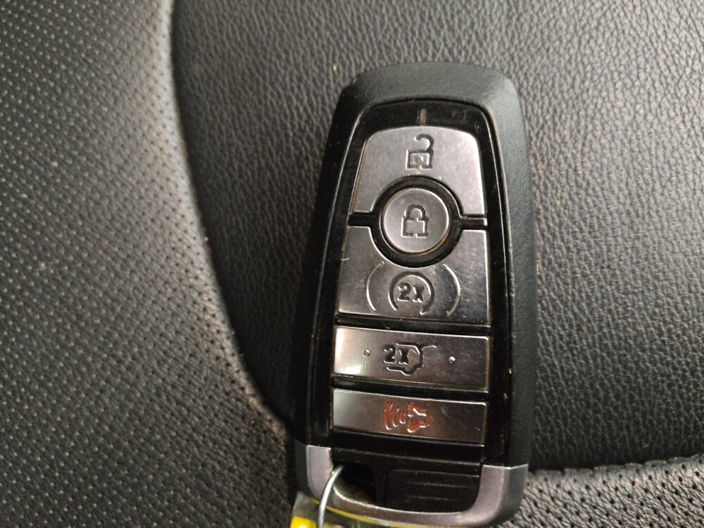 2018 Ford Edge in Lombard, IL 60148 - 18126318 32