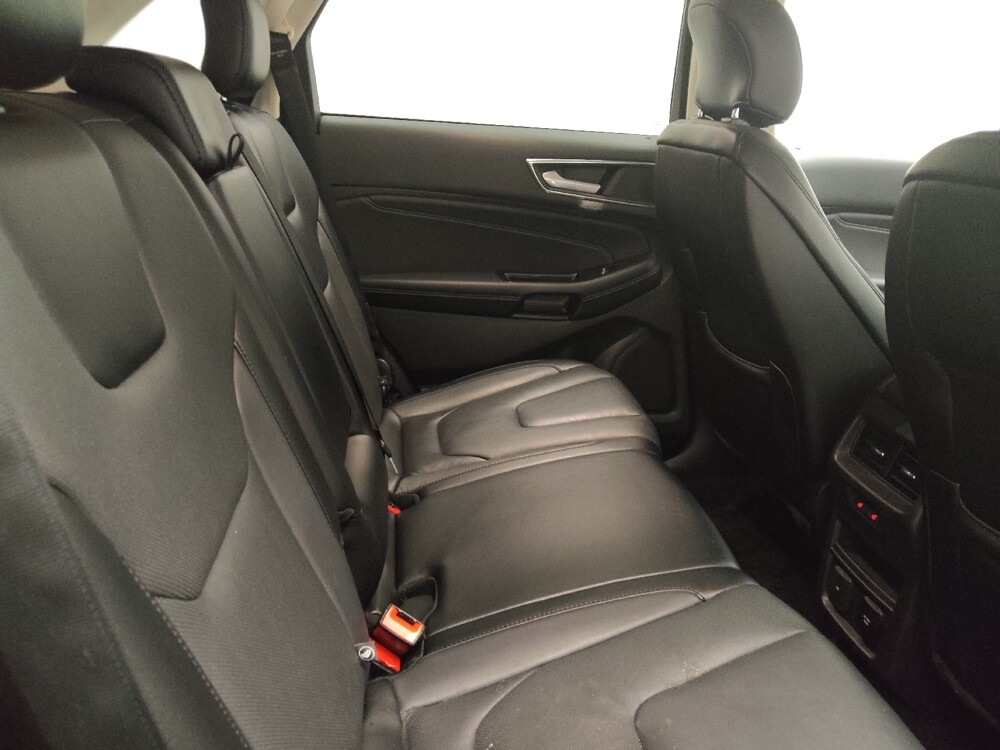 2018 Ford Edge in Lombard, IL 60148 - 18126318 19