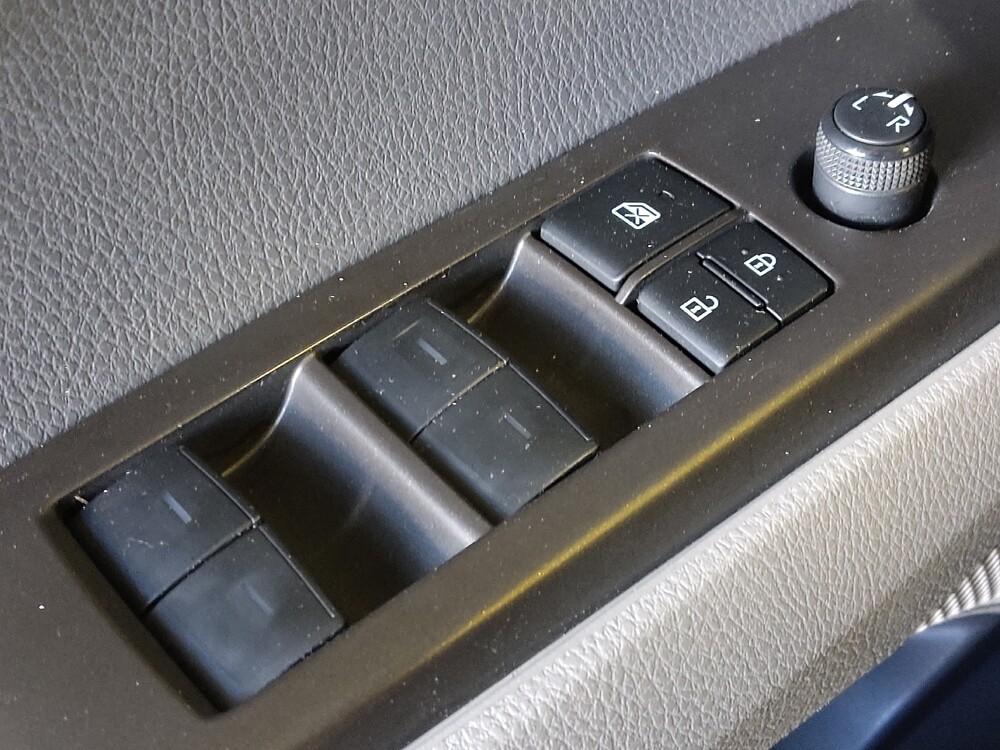 2023 Toyota Camry in Houston, TX 77060 - 18126320 27