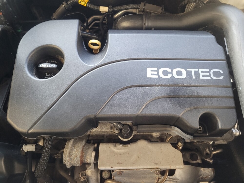 2018 Chevrolet Equinox in Union City, GA 30291 - 18126323 30