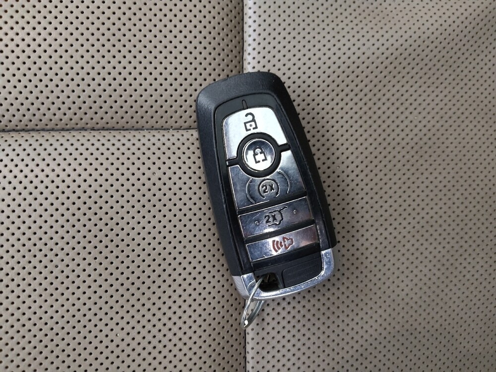 2022 Lincoln Corsair in Independence, MO 64055 - 18126332 32