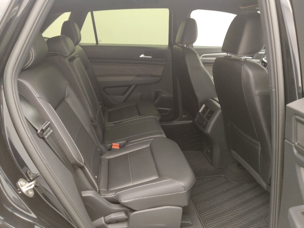 2021 Volkswagen Atlas in Gladstone, MO 64118 - 18126333 19