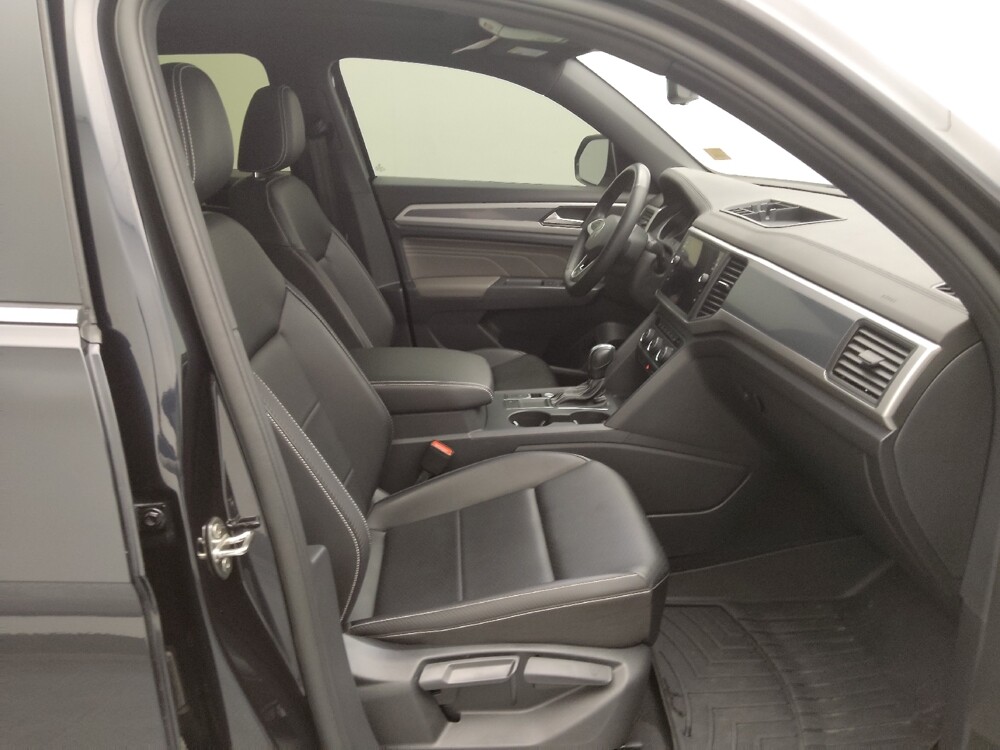 2021 Volkswagen Atlas in Gladstone, MO 64118 - 18126333 21