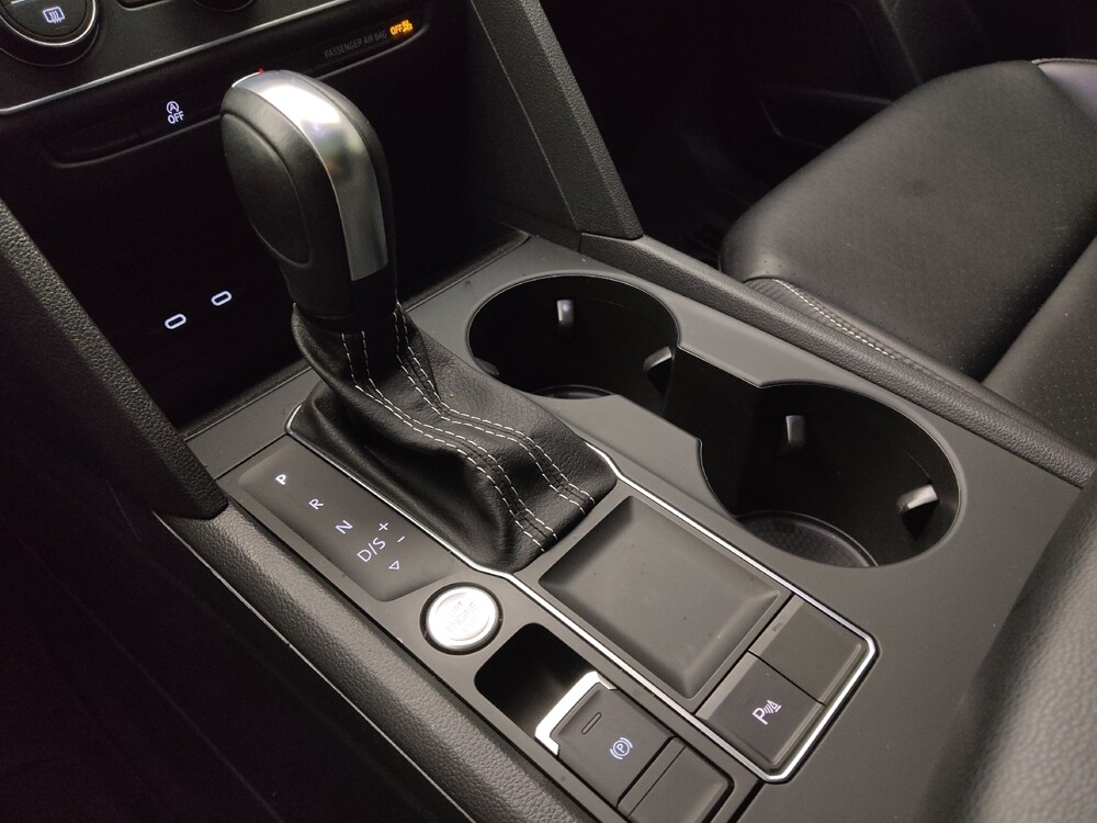 2021 Volkswagen Atlas in Gladstone, MO 64118 - 18126333 26