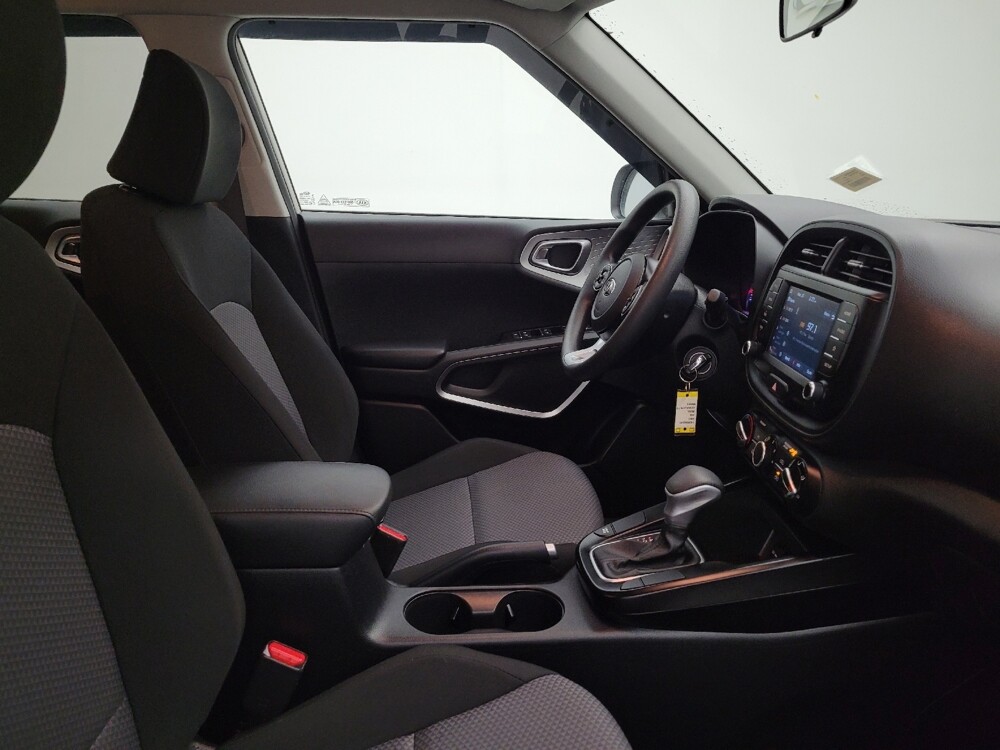2021 Kia Soul in Toledo, OH 43617 - 18126334 21