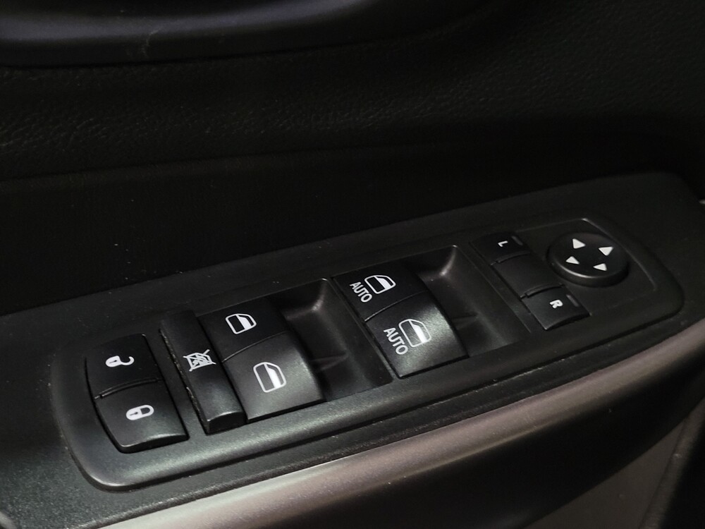 2019 Jeep Cherokee in New Castle, DE 19720 - 18126337 27