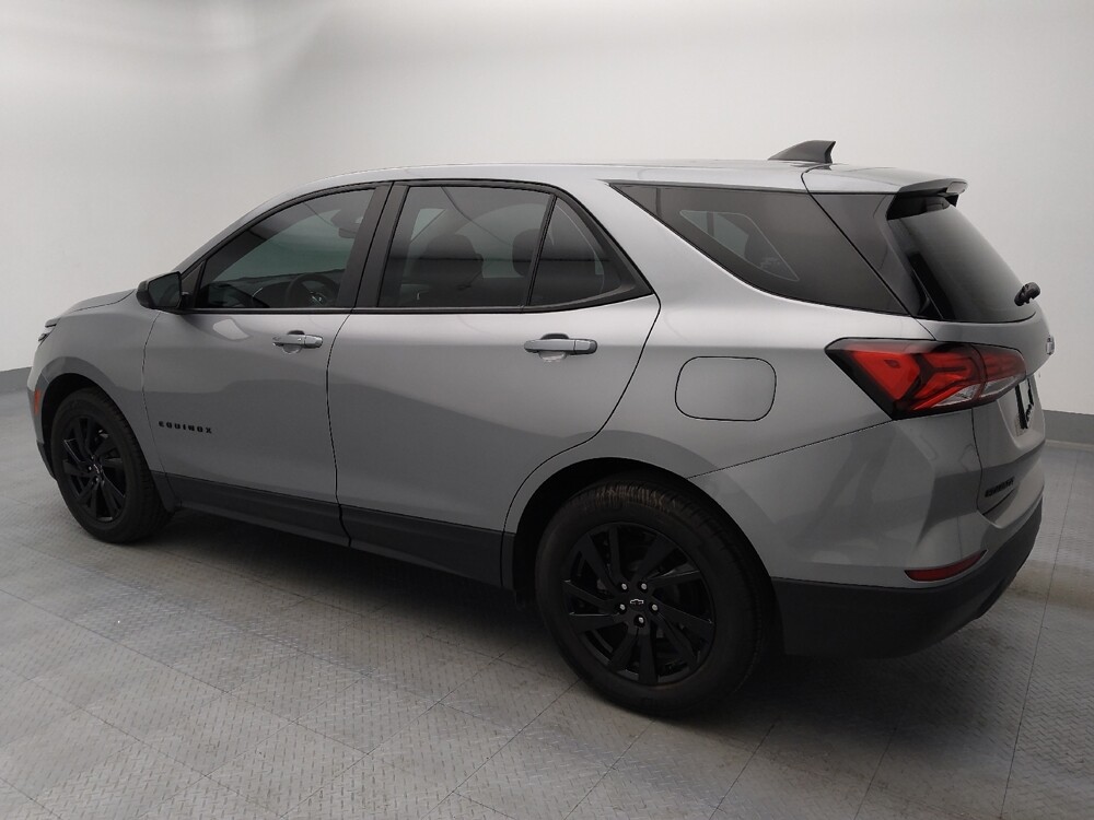 2024 Chevrolet Equinox in Wichita, KS 67207 - 18126343 3