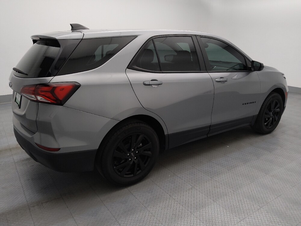 2024 Chevrolet Equinox in Wichita, KS 67207 - 18126343 10