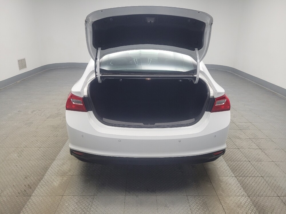 2024 Chevrolet Malibu in Indianapolis, IN 46219 - 18126345 29