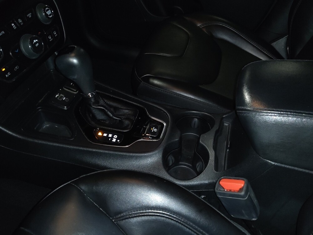 2020 Jeep Cherokee in Miami, FL 33157 - 18126351 26