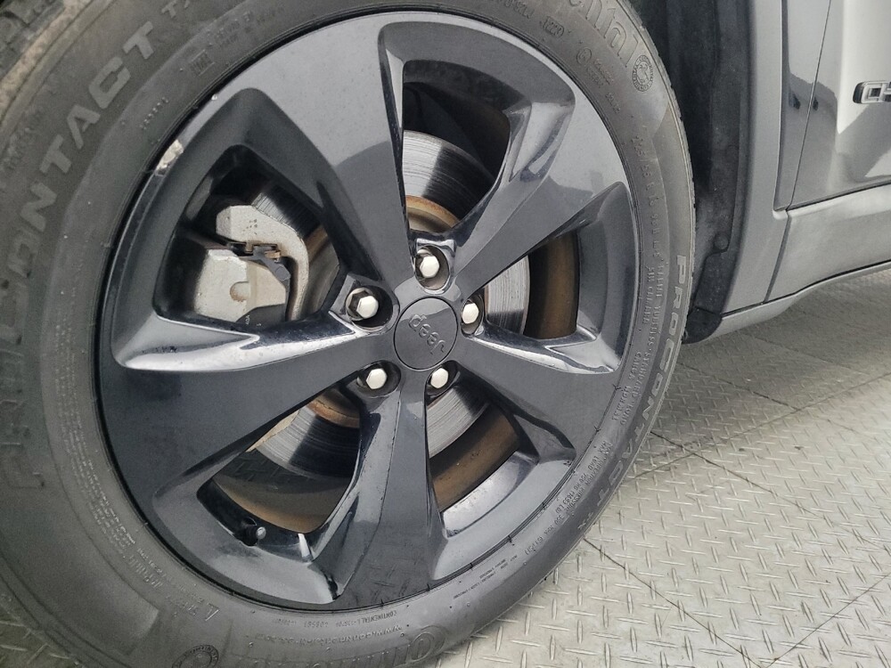 2020 Jeep Cherokee in Miami, FL 33157 - 18126351 31