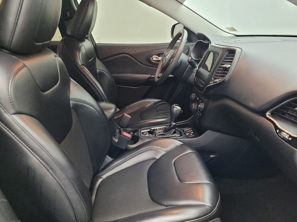 2020 Jeep Cherokee in Miami, FL 33157 - 18126351 21