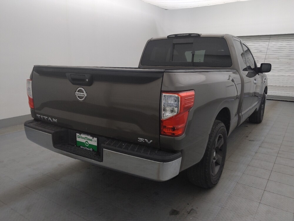 2017 Nissan Titan in Albany, GA 31705 - 18126355 9