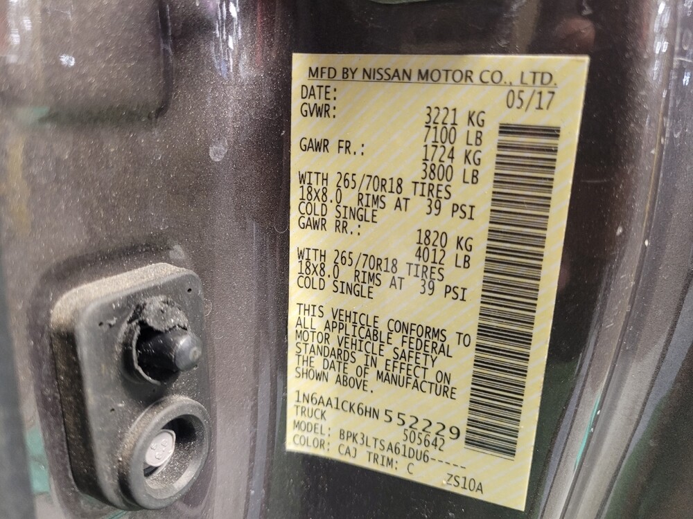 2017 Nissan Titan in Albany, GA 31705 - 18126355 33