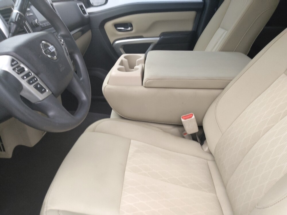 2017 Nissan Titan in Albany, GA 31705 - 18126355 17