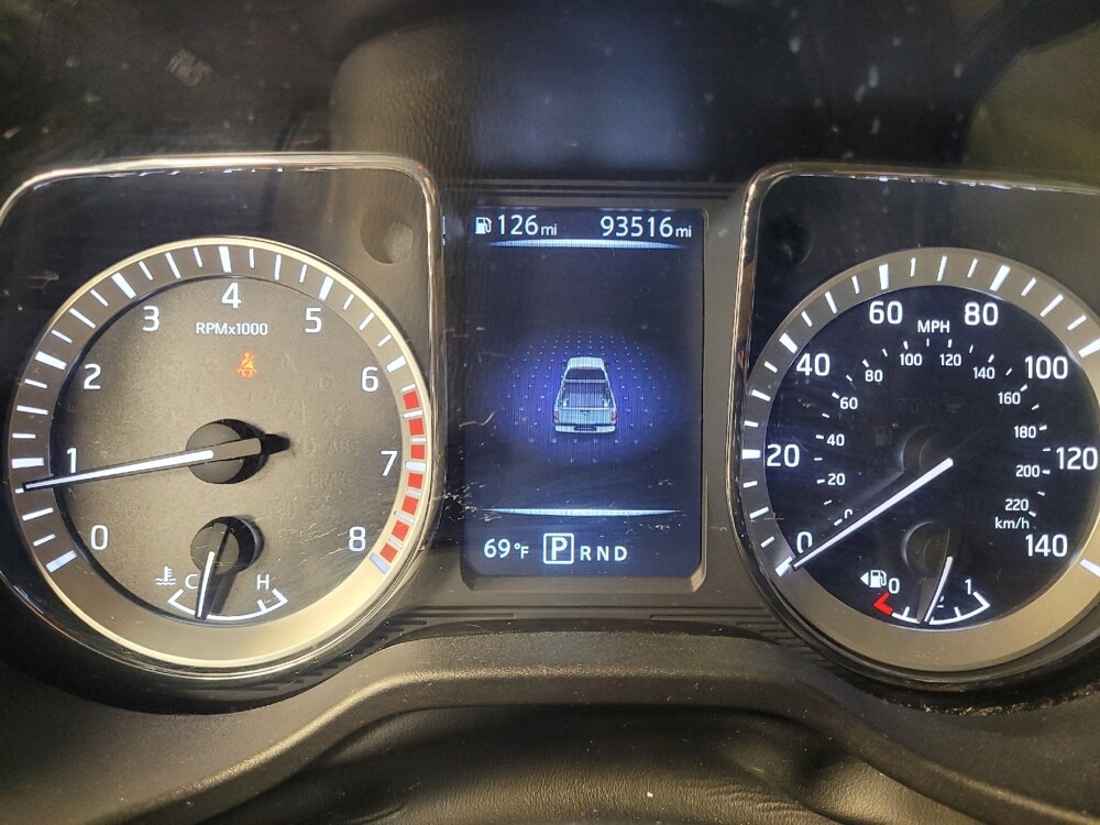 2017 Nissan Titan in Albany, GA 31705 - 18126355 23