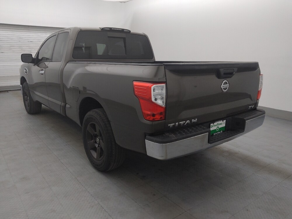 2017 Nissan Titan in Albany, GA 31705 - 18126355 5