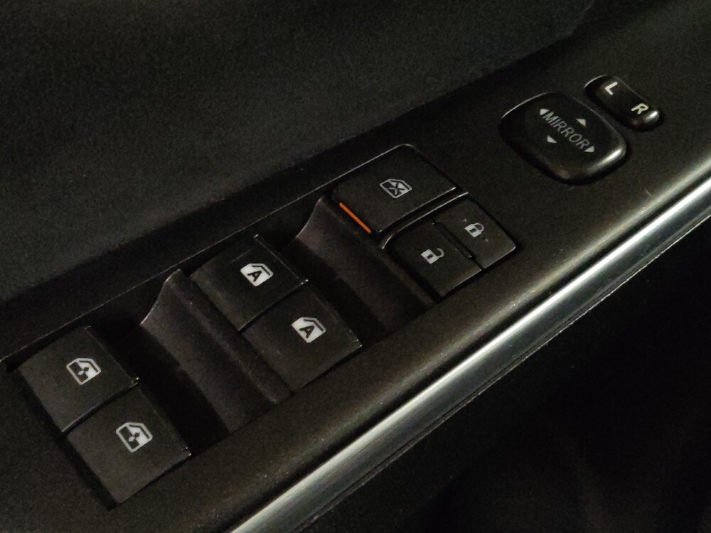 2015 Toyota Camry in Lauderdale Lakes, FL 33313 - 18126356 27