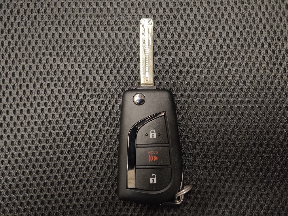 2019 Toyota RAV4 in Birmingham, AL 35215 - 18126359 32