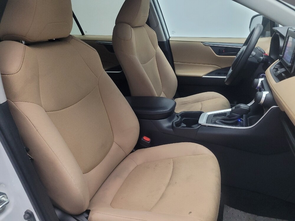 2019 Toyota RAV4 in Birmingham, AL 35215 - 18126359 21