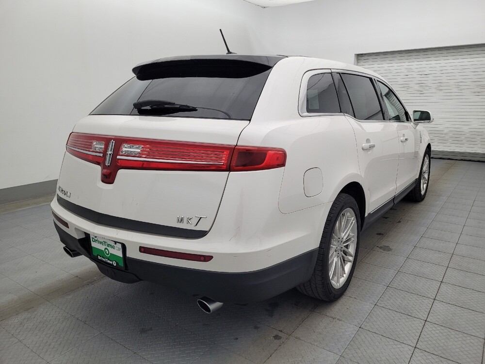 2018 Lincoln MKT in Clearwater, FL 33764 - 18126360 9