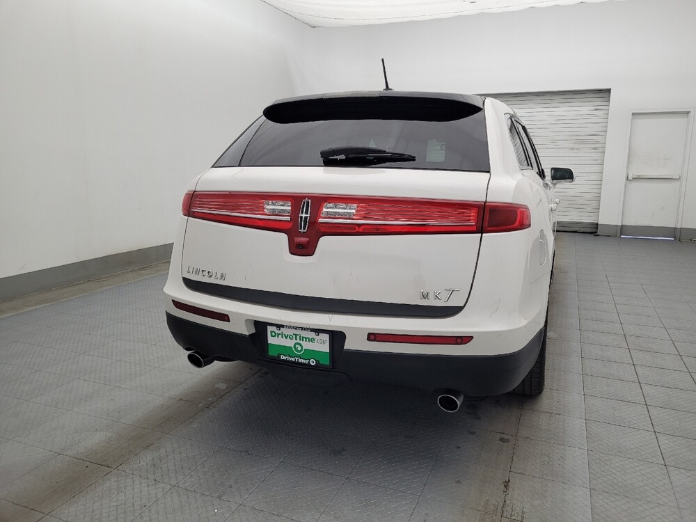 2018 Lincoln MKT in Clearwater, FL 33764 - 18126360 7
