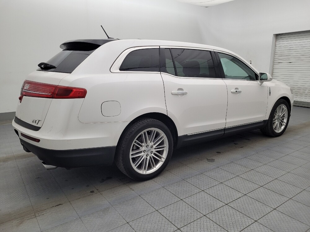 2018 Lincoln MKT in Clearwater, FL 33764 - 18126360 10