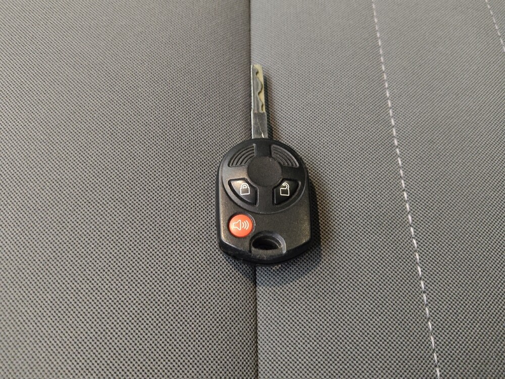 2016 Ford Escape in Wichita, KS 67207 - 18126365 32