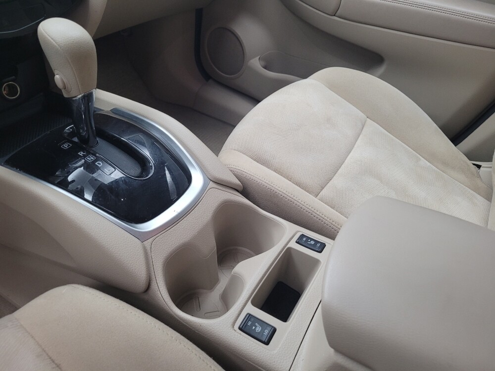 2015 Nissan Rogue in Memphis, TN 38115 - 18126367 26