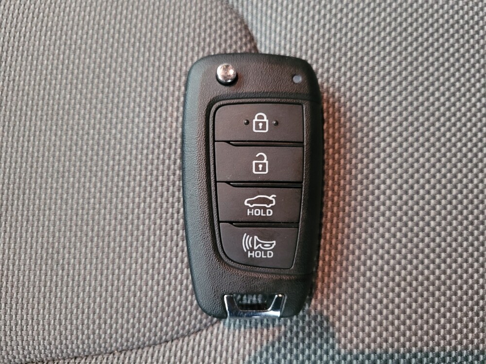 2025 Hyundai Elantra in Huntsville, AL 35816 - 18126372 32