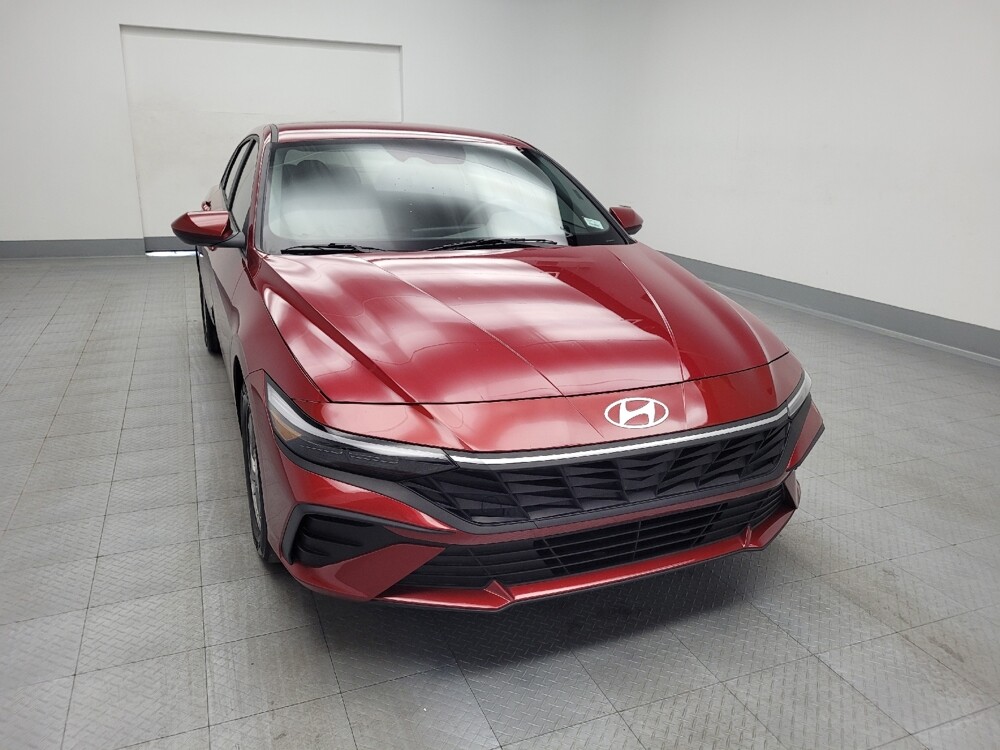 2025 Hyundai Elantra in Huntsville, AL 35816 - 18126372 14