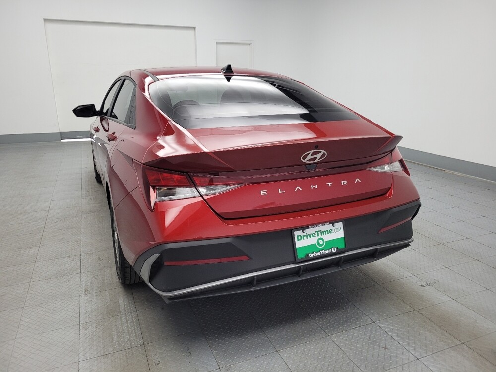 2025 Hyundai Elantra in Huntsville, AL 35816 - 18126372 6